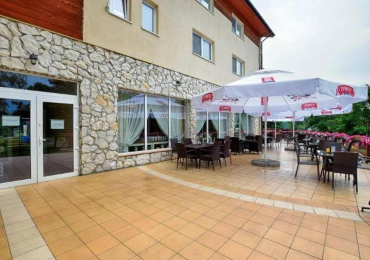 Pensjonat Nad Jeziorem Powidz  Exterior foto